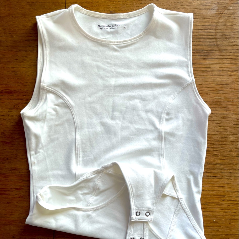 Brand new Abercrombie bodysuit